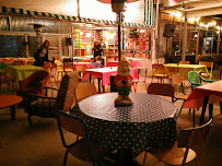 Atmosphère du Restaurant familial La Guinguette Saint-Denis - n°11