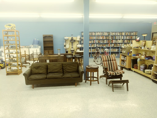 Thrift Store «Peninsula Rescue Mission Thrift Store», reviews and photos, 6200 Jefferson Ave, Newport News, VA 23605, USA