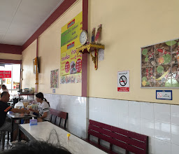 Happy Tourist Sim Food Court photo