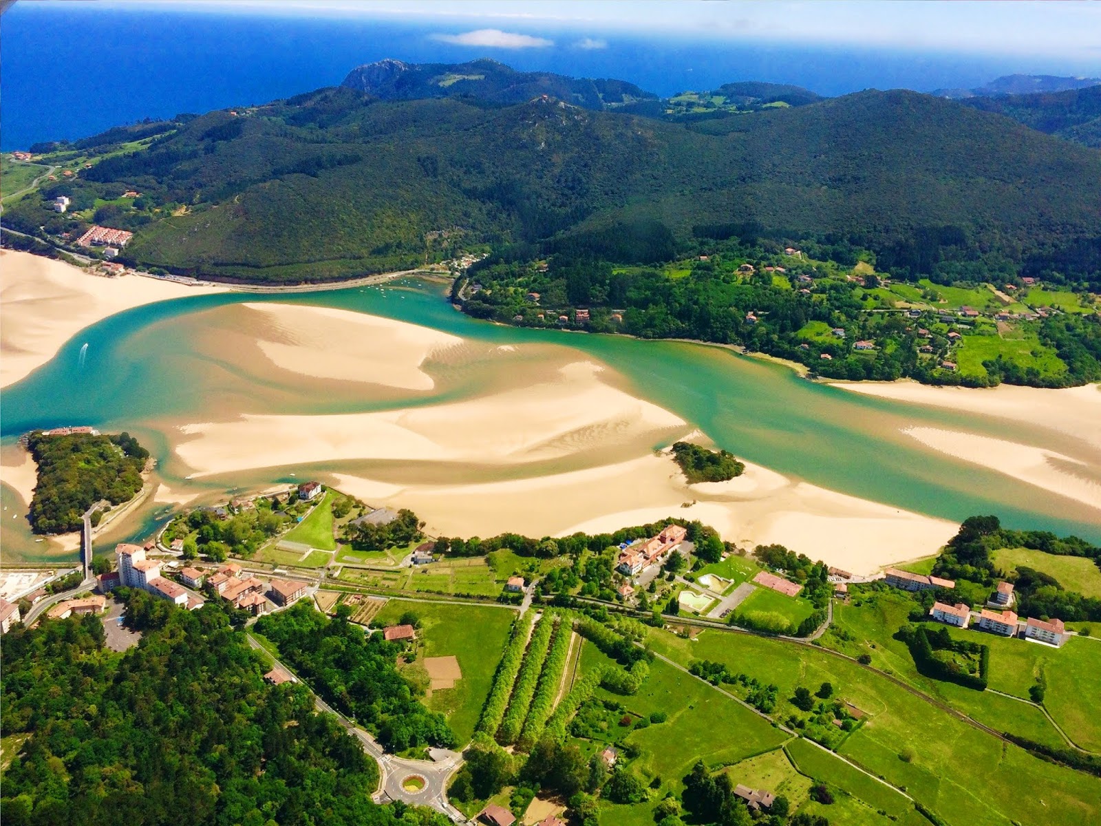 Photo de Laida beach avec un niveau de propreté de très propre