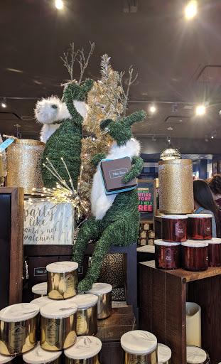 Beauty Supply Store «Bath & Body Works», reviews and photos, 2862 Town Center Blvd, Crestview Hills, KY 41017, USA