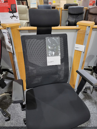 Office Supply Store «Staples», reviews and photos, 260 Schuylkill Rd, Phoenixville, PA 19460, USA