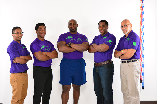 Gym «S E Mackey Center | Mackey Fitness», reviews and photos, 6534 Ford St, Baton Rouge, LA 70811, USA