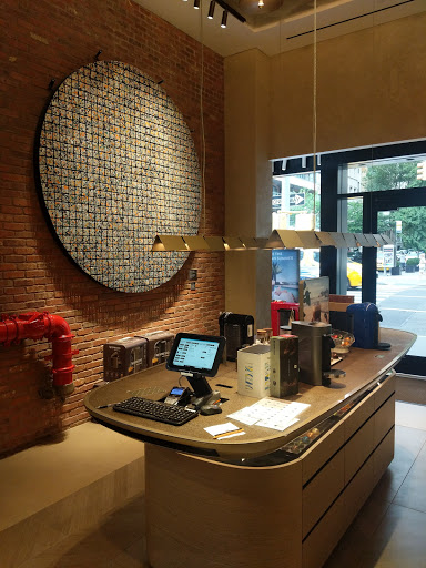 Boutique «Nespresso Madison Boutique & Cafe», reviews and photos, 761 Madison Ave, New York, NY 10065, USA