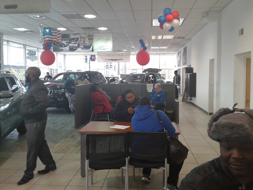 Car Dealer «South Chicago Dodge Chrysler Jeep», reviews and photos, 7340 S Western Ave, Chicago, IL 60636, USA