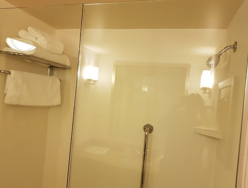 Hotel «Hilton Garden Inn Shelton», reviews and photos, 25 Old Stratford Rd, Shelton, CT 06484, USA