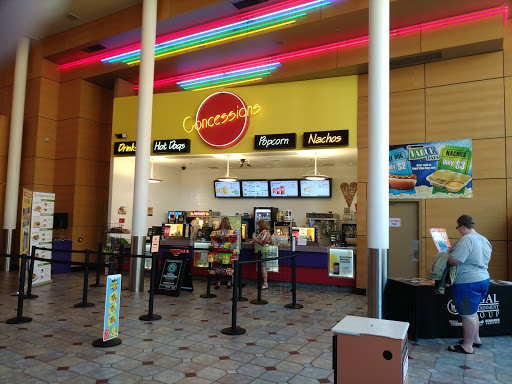 Movie Theater «Regal Cinemas Tigard 11», reviews and photos, 11626 SW Pacific Hwy, Tigard, OR 97223, USA