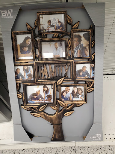 Clothing Store «Ross Dress for Less», reviews and photos, 6900 Katella Ave, Cypress, CA 90630, USA