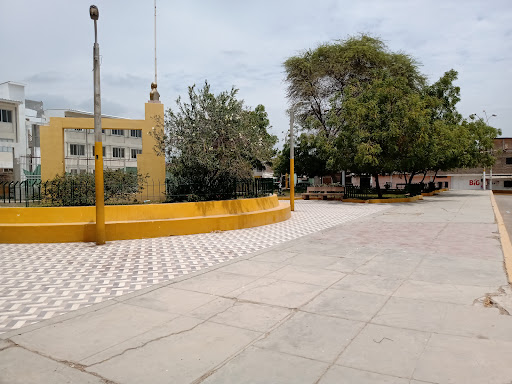 Parque Los Educadores (parque Salaverry)