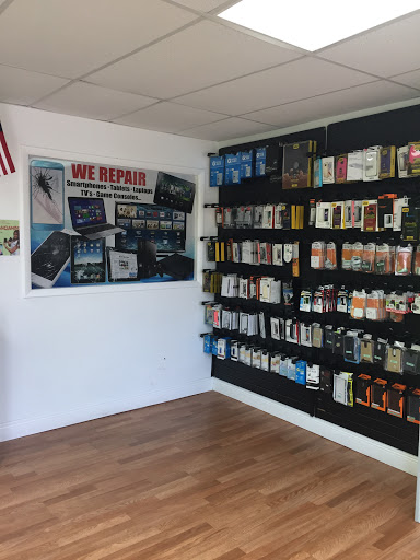 Cell Phone Store «Cell Phones Universe», reviews and photos, 1800 Palm Ave, Hialeah, FL 33010, USA