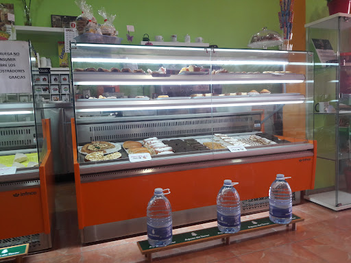 Pastelería Cafetería Las Delicias en Becerril de Guía, Las Palmas