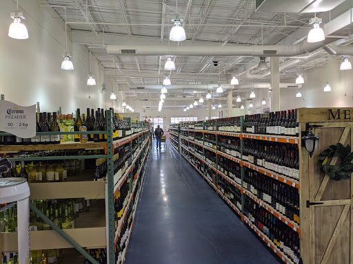 Liquor Store «Warehouse Wine & Liquor», reviews and photos, 113 Mill Plain Rd #6, Danbury, CT 06811, USA