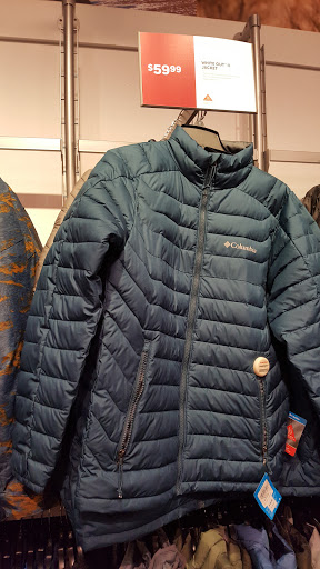 Sportswear Store «Columbia Sportswear Outlet Store», reviews and photos, 18539 Outlet Blvd #606, Chesterfield, MO 63005, USA