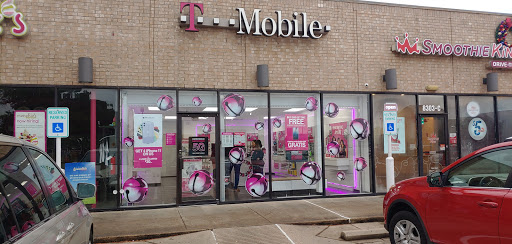Cell Phone Store «T-Mobile», reviews and photos, 8303 Hwy 6 N, Houston, TX 77095, USA