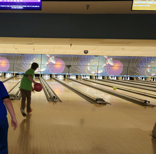 Bowling Alley «Royal Pin Leisure Center», reviews and photos, 1010 US-31, Greenwood, IN 46143, USA