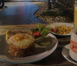 D'Glock Cafe photo