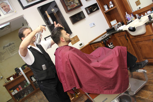 Barber Shop «Groom Room Barbershop», reviews and photos, 2502 E Camelback Rd, Phoenix, AZ 85016, USA