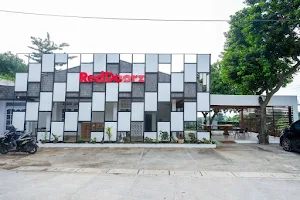 RedDoorz near Bukitsari Semarang image