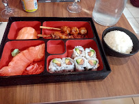 Plats et boissons du Restaurant japonais Sushi Express 33 à Bordeaux - n°15