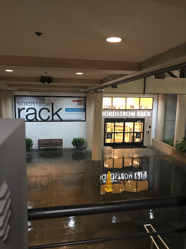 Department Store «Nordstrom Rack Beverly Connection», reviews and photos, 100 N La Cienega Blvd, Los Angeles, CA 90048, USA