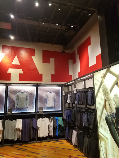 Clothing Store «Nike Lenox», reviews and photos, 3393 Peachtree Rd, Atlanta, GA 30326, USA