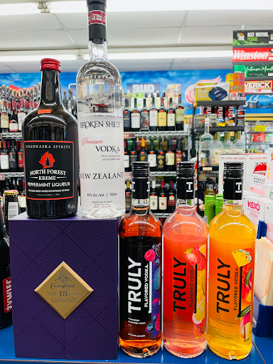 Liquor Store «Main Street Liquor», reviews and photos, 243 E 14 Mile Rd, Clawson, MI 48017, USA