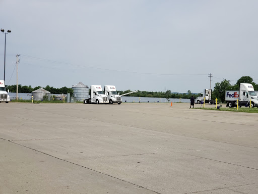 Mailing Service «FedEx Freight», reviews and photos, 3951 New Town Blvd, St Charles, MO 63301, USA