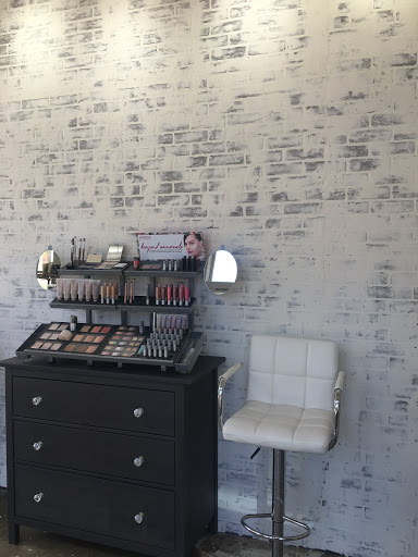 Hair Salon «Vaya Salon AVEDA», reviews and photos, 10 N San Marcos Pl Ste. C, Chandler, AZ 85225, USA