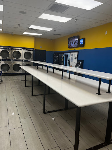 Laundromat «Las Vegas Coin Laundry #5», reviews and photos, 1748 E Charleston Blvd, Las Vegas, NV 89104, USA