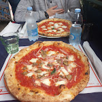 Photo n°3 de l'avis de Sara.a fait le 30/04/2023 à 11:21 sur le  Pizzeria Scugnizzo Trattoria à Naples