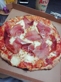 Prosciutto crudo du Pizzas à emporter House pizza à Civrieux-d'Azergues - n°3