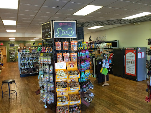 Pet Supply Store «EarthWise Pet Supply», reviews and photos, 11328 Montgomery Rd, Cincinnati, OH 45249, USA