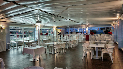 Restaurante Catamarán - Lugar Playa de las Almadravillas, s/n, Playa de las Almadrabillas, 04007 Almería, Spain