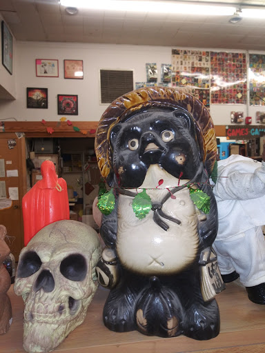 Book Store «Recycled Books Records CDs», reviews and photos, 200 N Locust St, Denton, TX 76201, USA