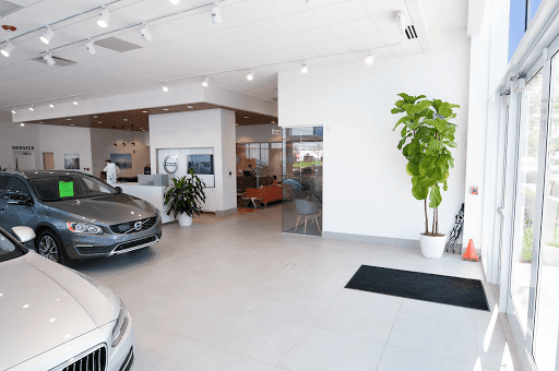 Car Dealer «LaFontaine Volvo Cars of Farmington Hills», reviews and photos, 24730 Haggerty Rd, Farmington Hills, MI 48335, USA