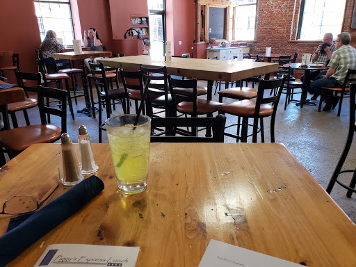 Wine Bar «Wine Guyz», reviews and photos, 122 King St, La Crosse, WI 54601, USA