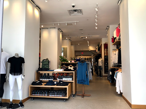 Sportswear Store «lululemon», reviews and photos, 846 Lincoln Rd #1a, Miami Beach, FL 33139, USA