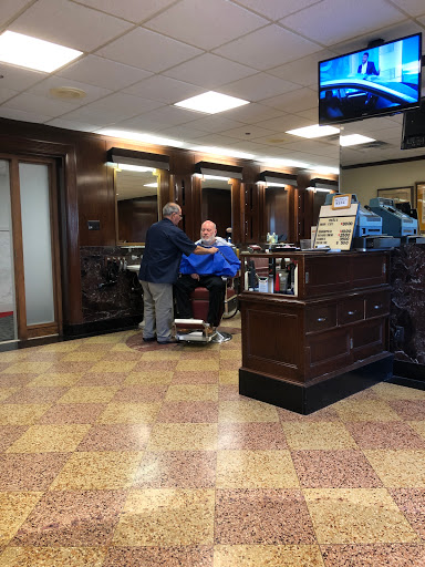 Barber Shop «The Civic Opera Barber Shop», reviews and photos, 20 N Upper Wacker Dr #1549, Chicago, IL 60606, USA