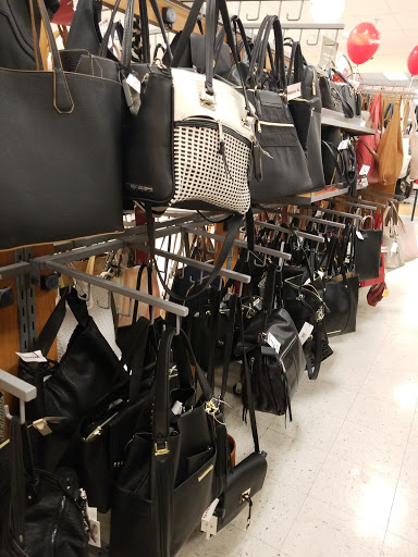 Department Store «T.J. Maxx», reviews and photos, 4794 Ridge Rd, Brooklyn, OH 44144, USA