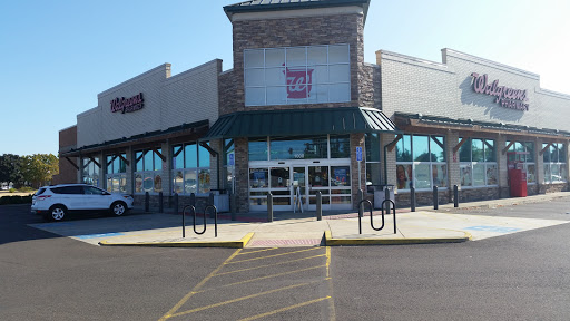 Walgreens, 1000 Evergreen Rd, Woodburn, OR 97071, USA, 