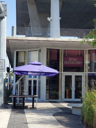 Movie Theater «Regal Cinemas South Beach 18 & IMAX», reviews and photos, 1120 Lincoln Rd, Miami Beach, FL 33139, USA