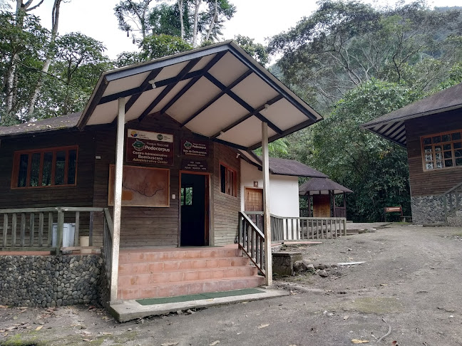 Centro Administrativo Parque Nacional Podocarpus - Sector Bombuscaro - Camping