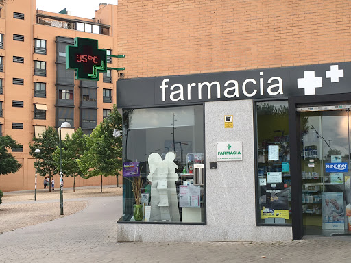 Farmacia Lda.    Magdalena Ballesteros
