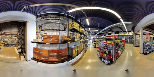 Truck Accessories Store «4 Wheel Parts Performance Center», reviews and photos, 550 W San Carlos St, San Jose, CA 95126, USA
