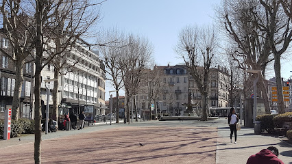 Photo du Banque Caisse d'Epargne Clermont Delille à Clermont-Ferrand