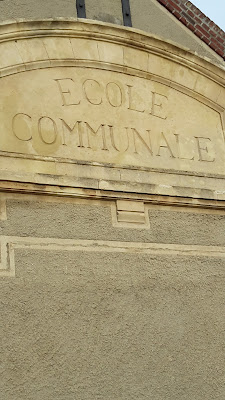 École d'après Guerre à Welles-Pérennes