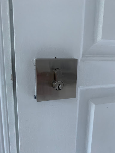 Locksmith «New York Locksmith Networks Inc», reviews and photos, 15 Great Neck Rd #8, Great Neck, NY 11021, USA