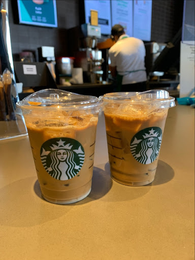 ستاربكس قراند مول حائل 