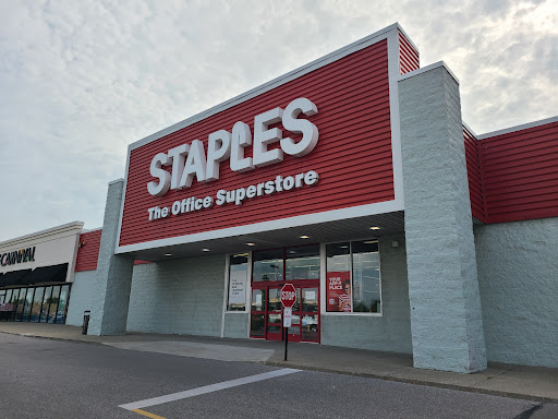 Office Supply Store «Staples», reviews and photos, 7659 Mall Rd, Florence, KY 41042, USA