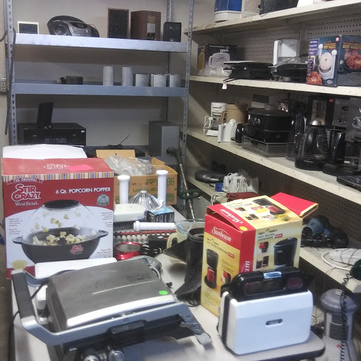 Home Goods Store «Paws & Claws Thrift Store», reviews and photos, 132 E Broad St, Groveland, FL 34736, USA